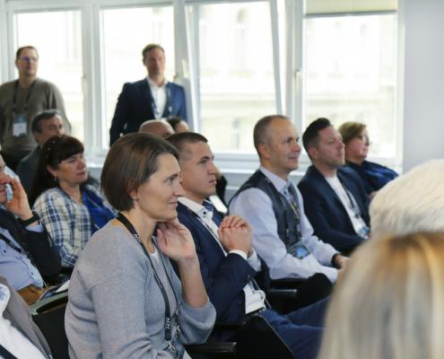 Zuschauer bei einem Event über Künstliche Intelligenz